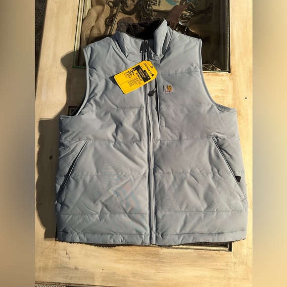 Carhartt Women's Montana Reversible Relaxed Fit Insulated Vest *NWT* - Picture 4 of 4